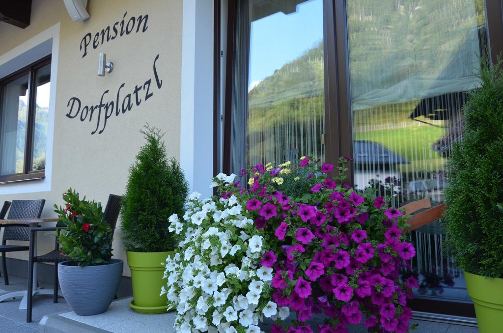 Pension Dorfplatzl Fusch an der Grossglocknerstrasse エクステリア 写真